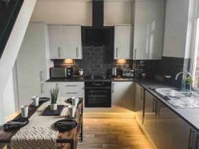 Comfortable Home In Bolton